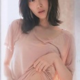 山下美月さん、生々しすぎる『おへそ』をチラリwwwwww