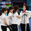【平昌五輪】カーリング女子、韓国に延長で惜敗　英国と３位決定戦へ