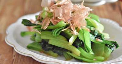 【10分で完成】あと1品に最強副菜おかず。小松菜のからし醤油和えの作り方