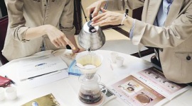 コーヒー豆を選び、自分でドリップするこだわり派が増加中