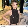 マギーの33歳美ボディ！ミニマルビキニ姿を海辺で披露