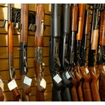 【悲報】アメリカ人、銃社会がヤバイことに気が付く