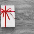 【育児】高校生の子に誕生日に1万5000円くらいのバッグ欲しいって言われた　夫にその話したら高いって 　高校生なら妥当よね？