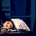 夜勤はやめとけおじさん「夜勤はやめとけ」ワイ「昼と夜大差ないやろ」 	