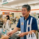 コンビニの店員って1番恥ずかしい仕事じゃね？