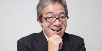 妻がパートしている職場の責任者（60代）が、「ハグをしてあげようか？」とか「声が聞きたくなった」とたびたび言ってるそうだ。言いたいことはあるが、妻にやめてと言われた。