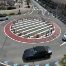 最近見たラウンドアバウト　２つ（和泉府中駅前，市川塩浜駅から海側へ）ぐるぐる回れる交差点