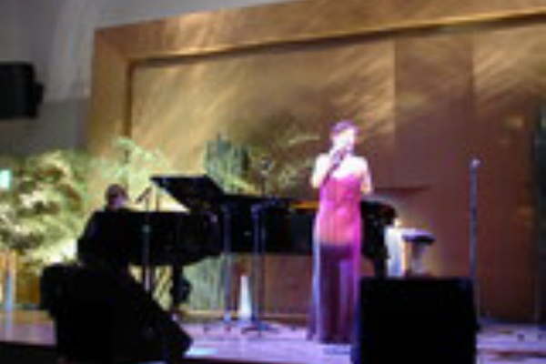 植物 花 トレッキング 中級グルメ音楽と歴史の散歩 カフカフドゴシコ