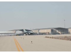 【悲報】サウジアラビアの米軍基地、ドローン飽和攻撃からのミサイル攻撃で壊滅・・・