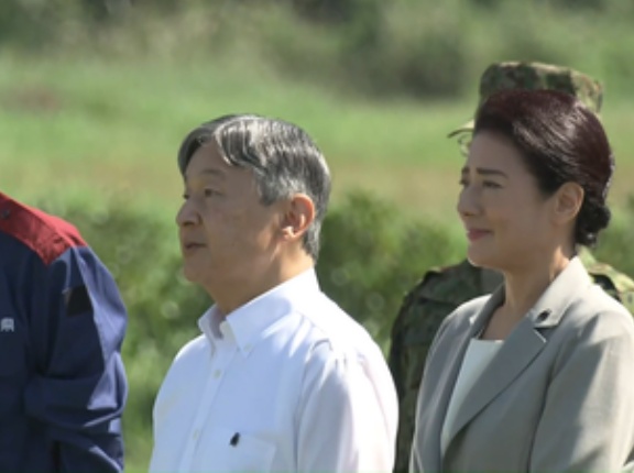 天皇夫妻　千葉と神奈川に見舞金