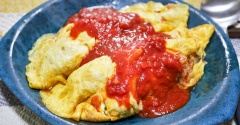 形は悪いですが旨味はあるオムライス（一皿2人前）&