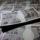 10億円貰う vs 記憶はそのままで人生やり直す　←お前らならどっち？