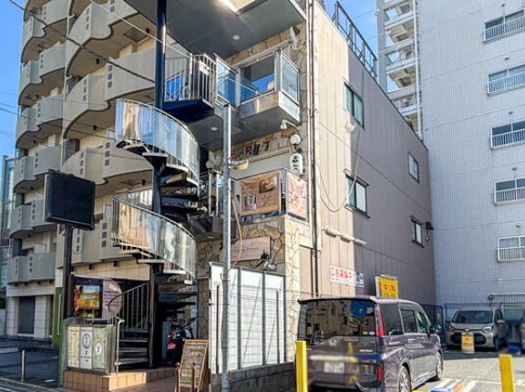 阪急高槻市駅ちかくに「タンと海鮮 鉄板dining 雄輝」ってバルができるみたい。4月1日オープン予定