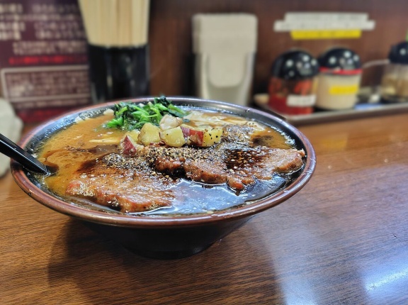 ラーメン 大山家 昭島店＠昭島市【042 TOKYO RAMEN RALLY】<限定・秋のとき卵ガッツリBLACK>