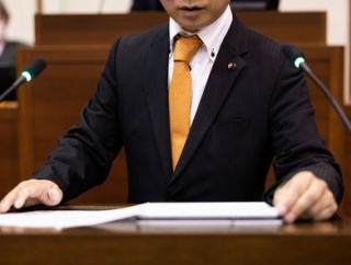 【画像】菅元首相、ガチで『ヤバイ状態』になってしまう・・・・