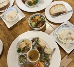 4月1日にオープン！パン屋さんお隣のビストロへようやく行けました「ビストロPARI星」