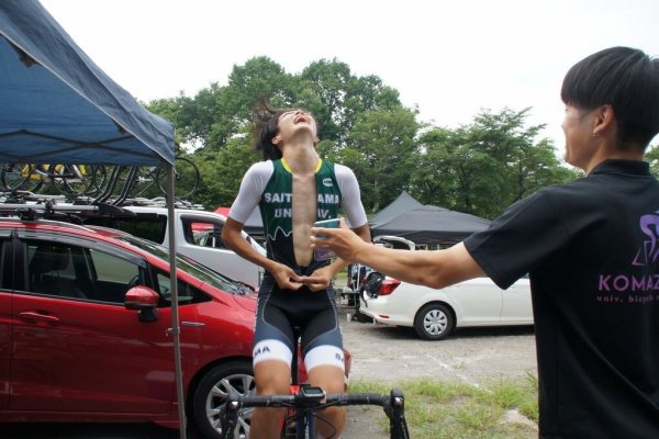 佐藤昭大選手　実使用サイン入りスパイク　鹿島在籍時 佐藤昭大選手 実使用サイン入りスパイク 鹿島在籍時 - メルカリ