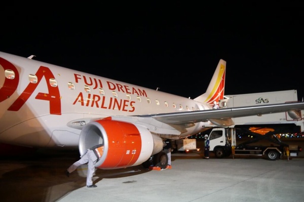 週一 名古屋base 福岡空港