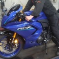 '25年モデルのYZF-R7を【ローダウン】！？