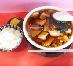 古い町並みも残る一宮大江に佇む50年以上続く昔ながらの中華そば屋さん/かんちゃんラーメン