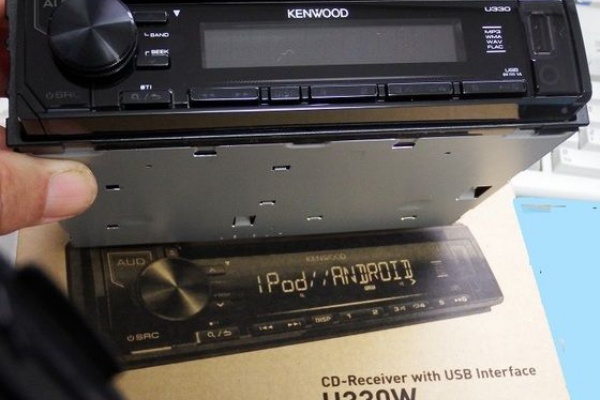 ワイドfm カーステレオ入れ替え タケチャンのblog