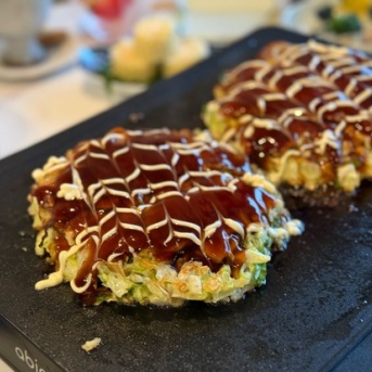 だんなさまが、お好み焼きを焼いてくれた夜ごはん