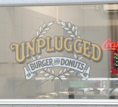 UNPLUGGED （アンプラグド）