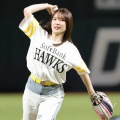 【勝利の女神】有名美女声優の内田真礼さん、ソフトバンク戦で始球式