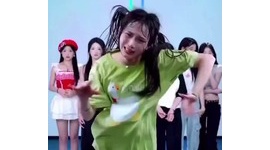 【動画】中国TikTokで地獄のライブ配信が流行、1日10時間踊り続け失神寸前に…ネット「貧困者に金を与えて苦痛にもだえる様を見て楽しむというやつ」