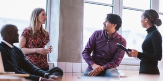 トメの還暦祝いで4世帯で旅行することになったが、義家族全員が優柔不断のグズでまともに計画が進まない。ほんとにイライラする