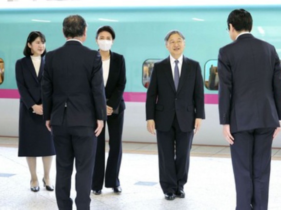 天皇夫妻と愛子さん　福島へ・NMR掲載