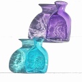 紫と水色の瓶