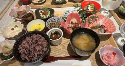 おぼん食堂で同窓会