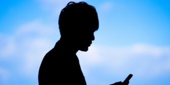 【恋愛相談】自分の感情がよく分からず、中途半端な気持ちで会うのは申し訳ないから距離を置きたいって言われたんですが…