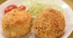 【6月の風物詩】今年も山梨からじゃがいもと玉ねぎを貰ったのでコロッケを作りました♬（記事下にPR含）