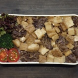『電子レジで簡単★牛肉と厚揚げの甘醤油煮の丼弁当【2024/4/26のパートナーの相棒のボリューミーお弁当】【#お弁当】【2044個目】』の画像