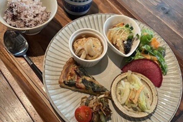 あっちこっち ここdeランチ - カフェランチ