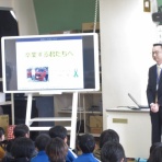 羽生岩瀬小　校長室から