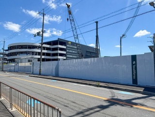 府道16号線ぞい芝生町に「（仮称）高槻市物流施設プロジェクト」って物流施設ができるみたい。2027年10月竣工予定
