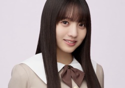 【速報】海邉朱莉『166cmで推定Eカップです』←お披露目会で上下させてしまう