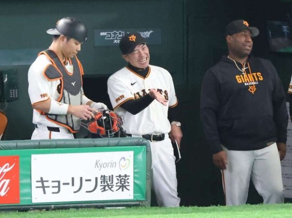 巨人、あわや完全試合の零封負けに橋上秀樹オフェンスチーフ「状態的にあまりよくない選手がいるのは間違いない」