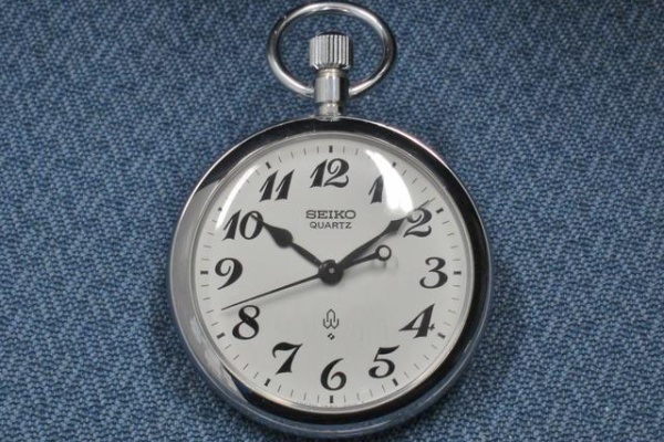 まつもとあずさ」が3番線にまいります！ - 鉄道時計・備品類のこと