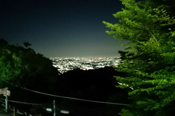 遅くとも 遅いなりに