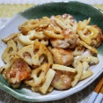 ご飯がすすむ バター風味の「鶏もも肉とレンコンの甘辛炒め」
