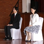 紀子さまのドレスはパラグアイの伝統的なレース「ニャンドゥティ」・政府専用機はロスでも人気