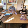 ５月　グループホーム　作品作り