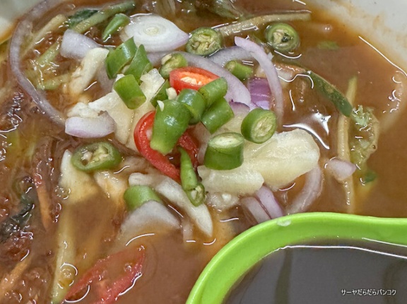 【Penang Road Famous Jin Kor Char Kuey Teow】　at　ジョージタウン　～ミシュラン獲得の絶品アッサムラクサ！ペナンの超有名屋台～