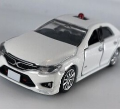 初採用アクション！　マークＸ覆面パトカー