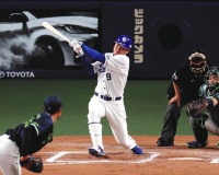 中日・福留 代打2戦連続安打で勝負強さ発揮