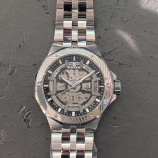 『【エドックス】40mmという理性的なサイズ感。ダマスカス鋼ベゼルが際立つデルフィン』の画像